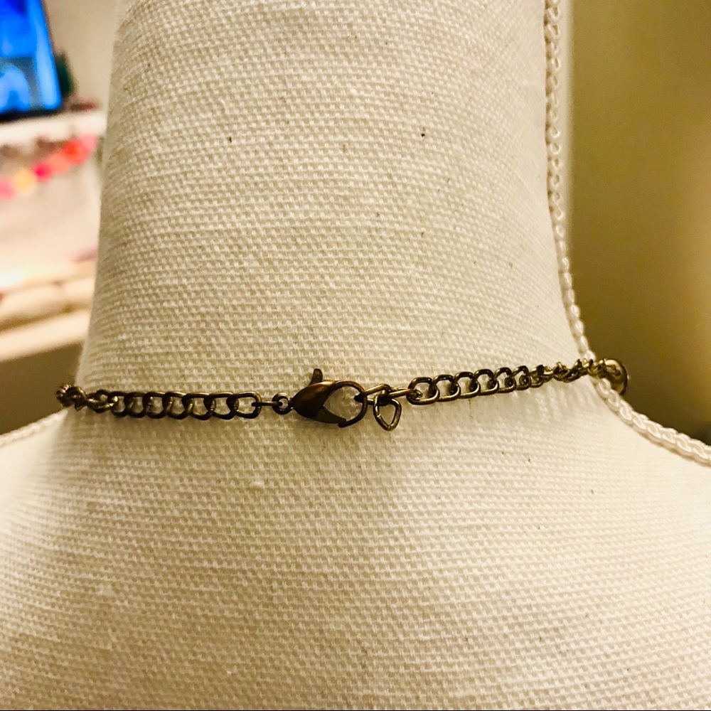 Fun statement necklace - Picture 4 of 4